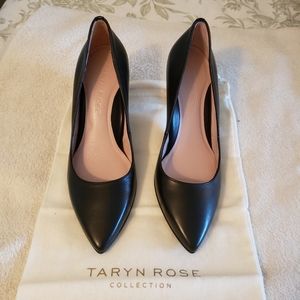 Taryn Rose Black Pumps